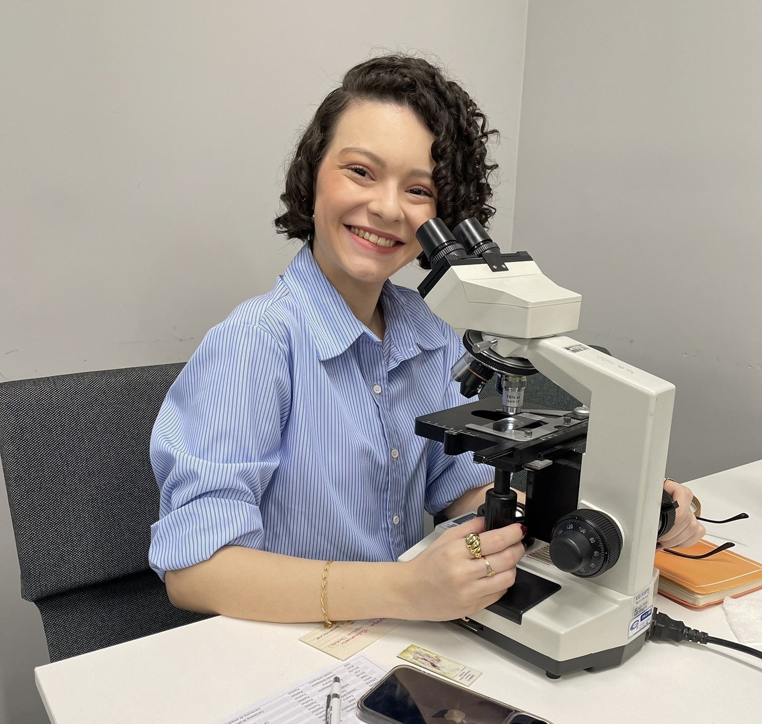 Conheça Mariana Buriti, aluna da Pós de Citologia Clínica